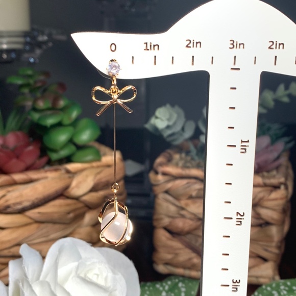 NEW 18K Gold Plated 925, Elegant Caged White Tiger’s Eye, Bow Drop Earrings - Picture 7 of 9